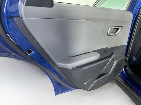 Used 2025 Kia K4 FWD image 24