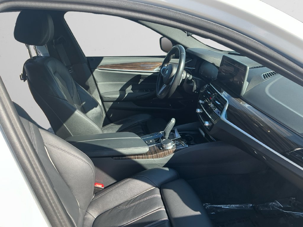 Used 2023 BMW 530e xDrive w/ Premium Package AWD/4WD image 15