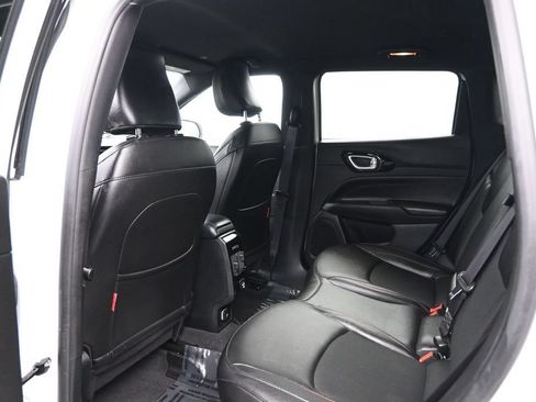 Used 2025 Jeep Compass Trailhawk AWD/4WD image 23