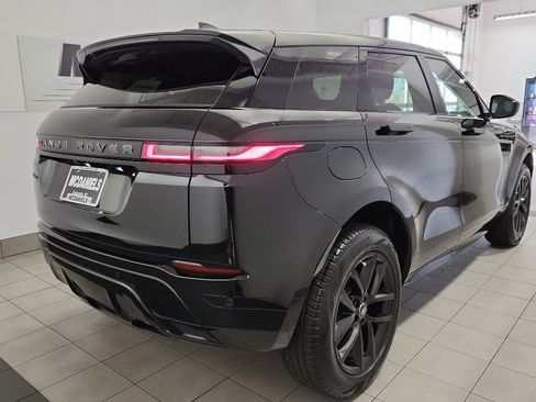 Used 2025 Land Rover Range Rover Evoque Dynamic SE image 4