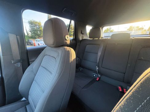 Used 2025 Chevrolet Equinox LT AWD/4WD image 40
