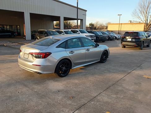 Used 2025 Honda Civic Sport image 9