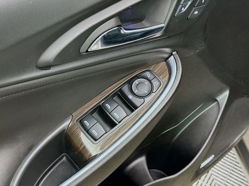 Used 2024 Chevrolet Malibu LT FWD image 20
