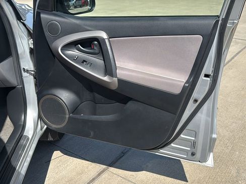 Used 2008 Toyota RAV4 Base image 28