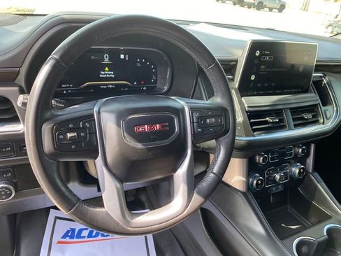 Used 2022 GMC Yukon SLE w/ Gmc Pro Safety Plus Package image 11