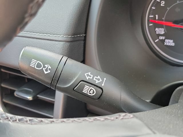 Used 2024 GMC Terrain SLT AWD/4WD image 15