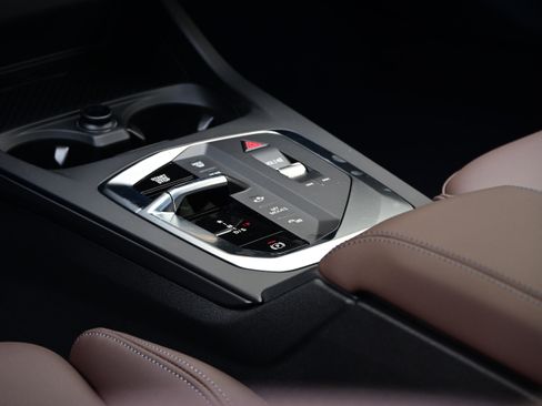 Used 2025 BMW M235i xDrive w/ Premium Package image 34