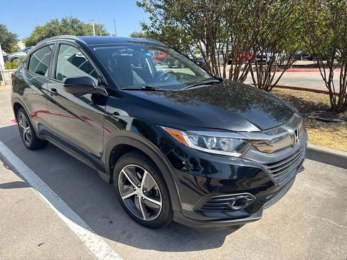 Used 2021 Honda HR-V EX image 2