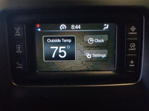Used 2014 Jeep Cherokee Latitude w/ Cold Weather Group AWD/4WD image 25
