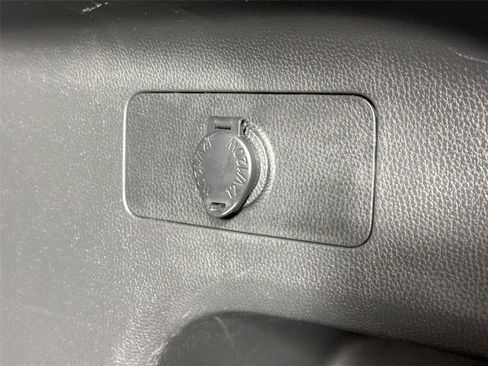 Used 2023 Toyota RAV4 XLE Premium FWD image 40