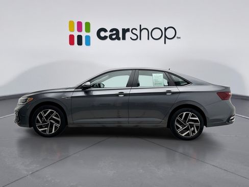 Used 2022 Volkswagen Jetta SEL FWD image 2