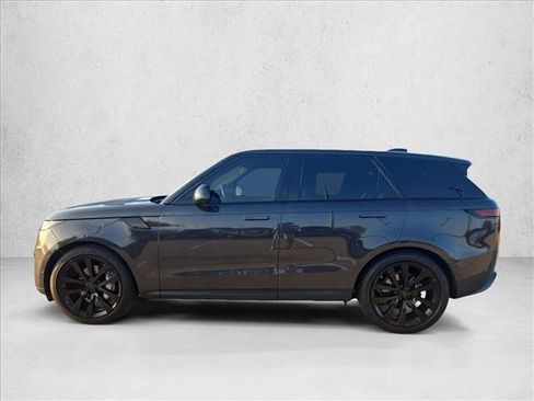 Used 2026 Land Rover Range Rover Sport SE AWD/4WD image 9