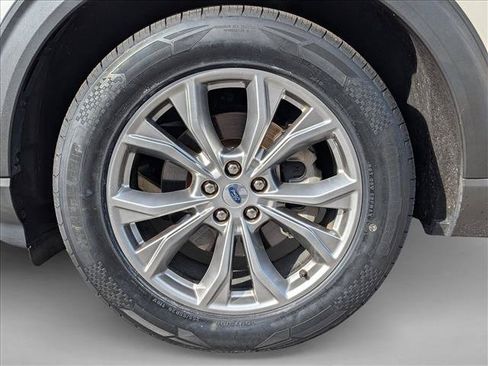 Certified 2023 Ford Explorer XLT w/ Equipment Group 202A RWD image 22