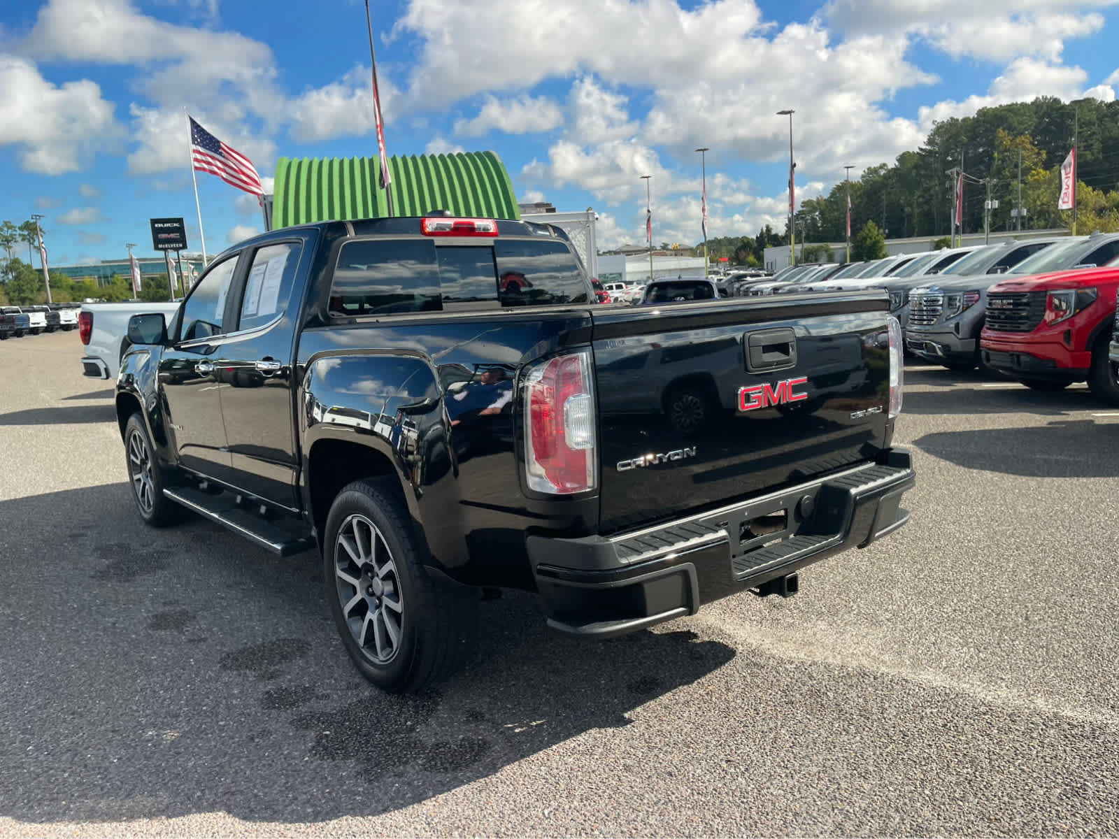Used 2017 GMC Canyon Denali RWD image 7