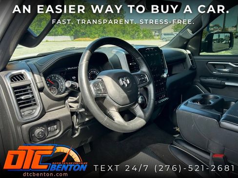 Used 2023 RAM 1500 Laramie AWD/4WD image 10