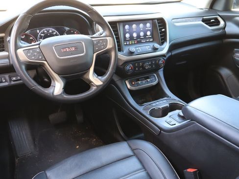 Used 2022 GMC Acadia Denali w/ Denali Ultimate Package FWD image 5