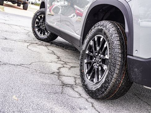 New 2026 Chevrolet Traverse Z71 image 11