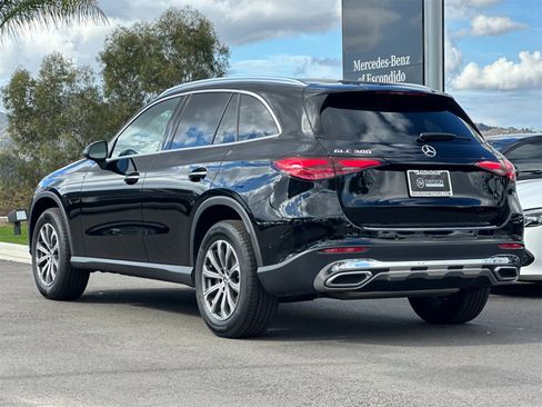 Certified 2025 Mercedes-Benz GLC 300 image 5