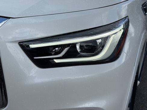 Used 2023 INFINITI QX80 Luxe w/ Cargo Package image 10