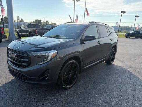 Used 2019 GMC Terrain SLT w/ Preferred Package AWD/4WD image 10