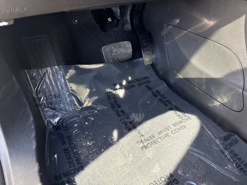 Certified 2020 GMC Acadia Denali w/ Denali Ultimate Package image 17