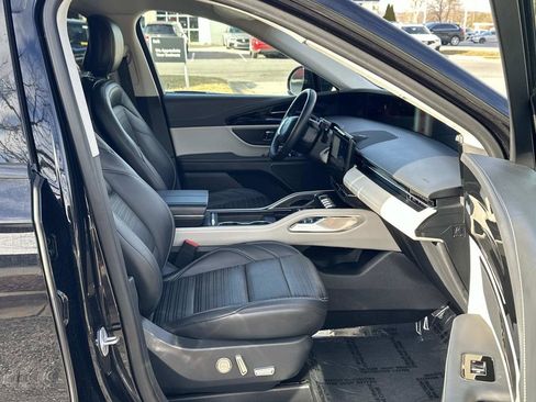 Used 2024 Lincoln Nautilus Reserve image 28