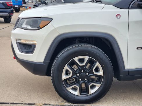 Used 2018 Jeep Compass Trailhawk w/ Leather Interior Group image 10