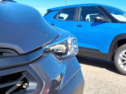 Used 2024 Subaru Crosstrek 2.0i image 11