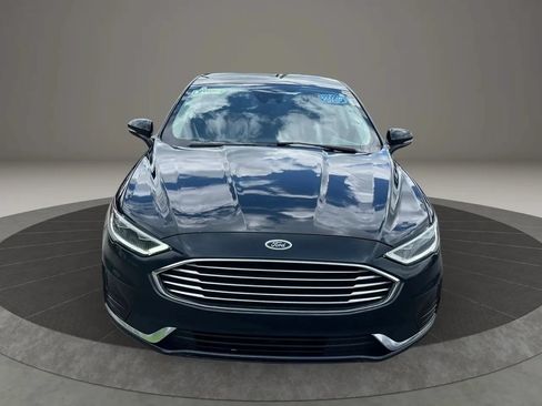 Used 2020 Ford Fusion SEL FWD image 2