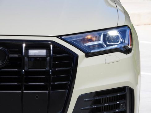 Used 2021 Audi Q7 3.0T Premium Plus AWD/4WD image 51