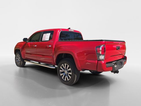 Used 2023 Toyota Tacoma Limited RWD image 3
