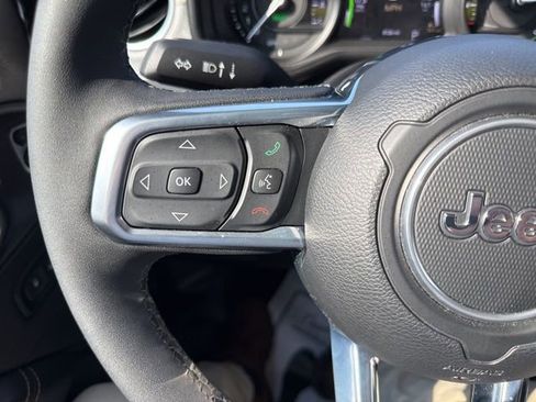 Used 2025 Jeep Wrangler Unlimited Sahara w/ Safety Group AWD/4WD image 34
