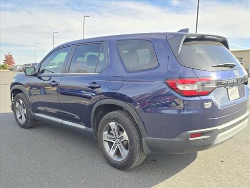 Used 2025 Honda Pilot EX-L image 5