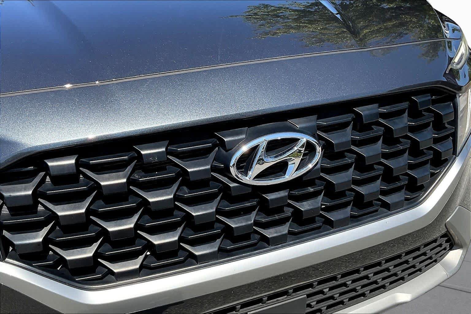 Used 2023 Hyundai Santa Fe SEL w/ Cargo Package FWD image 29