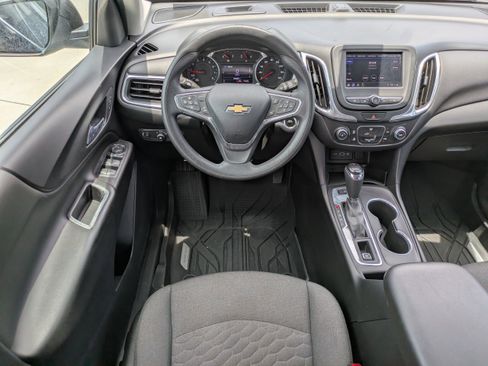 Used 2021 Chevrolet Equinox LT AWD/4WD image 14