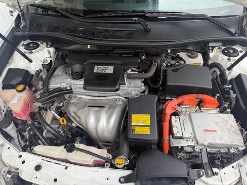 Used 2012 Toyota Camry XLE image 32