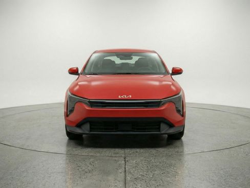 Used 2025 Kia K4 LXS FWD image 2