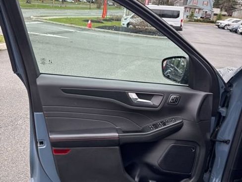 Used 2023 Ford Escape ST-Line Elite w/ Premium Technology Package image 16