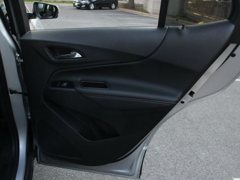 Used 2022 Chevrolet Equinox Premier AWD/4WD image 20