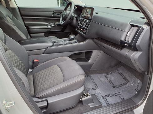 Certified 2023 Nissan Pathfinder S AWD/4WD image 12