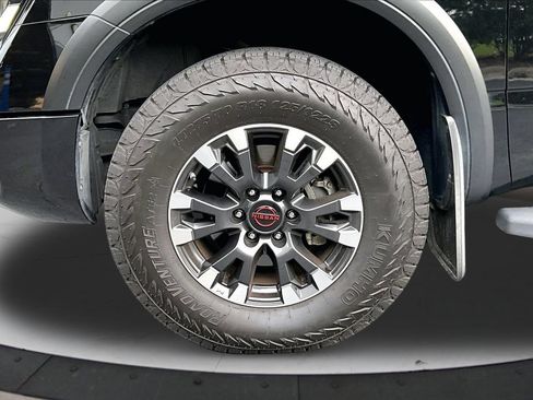 Used 2023 Nissan Titan PRO-4X w/ Pro-4x Convenience Package AWD/4WD image 33