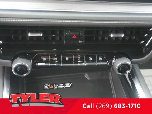 New 2026 Chevrolet Tahoe Premier w/ Sun And Tow Package AWD/4WD image 36