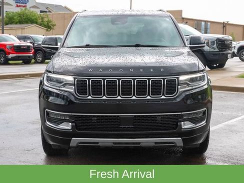 Used 2024 Jeep Wagoneer L Series II w/ Flexible Seating Group AWD/4WD image 2