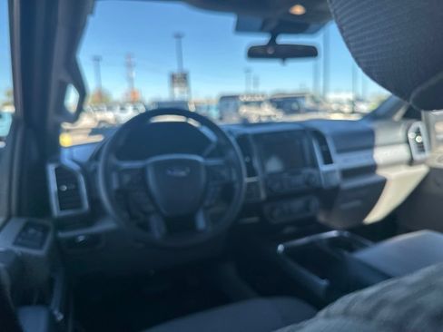 Used 2021 Ford F250 XLT w/ XLT Premium Package AWD/4WD image 17