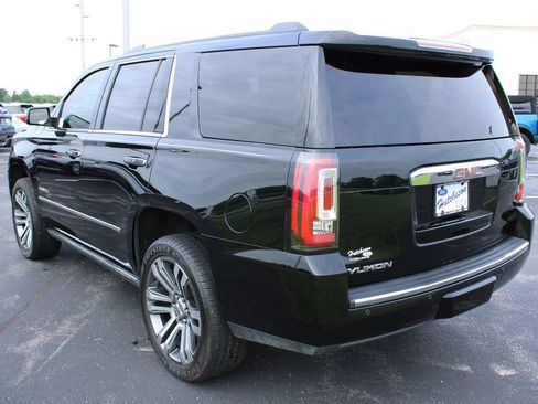 Used 2017 GMC Yukon Denali w/ Open Road Package AWD/4WD image 8