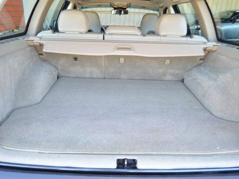 Used 2005 Volvo XC70 AWD/4WD image 34