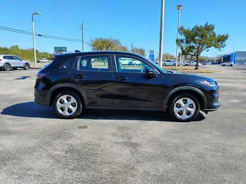 Used 2024 Honda HR-V LX image 3