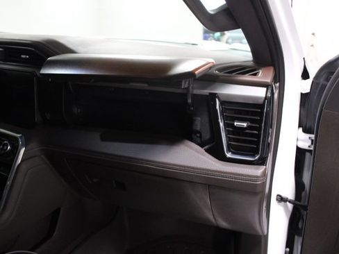 Used 2025 GMC Sierra 1500 Denali AWD/4WD image 30