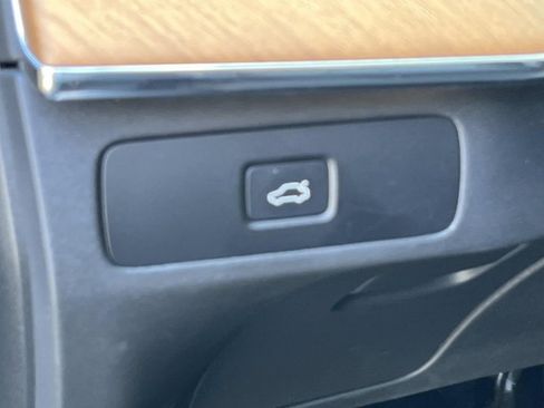 Used 2023 Volvo XC90 B6 Plus w/ Protection Package Premier image 25