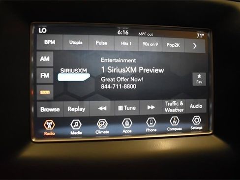 Used 2018 Jeep Grand Cherokee Laredo image 29